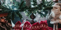 Świąteczne skarpetki – pomysł na świąteczny outfit
